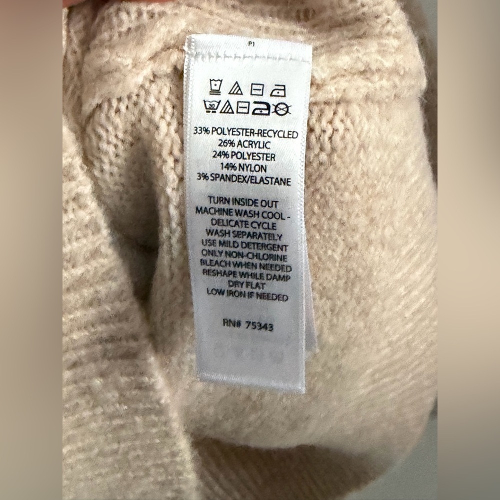 ✨NWT✨ cupcakes & cashmere: Women’s Sweater- Size Large (ptp approx 22in) - Picture 5 of 7